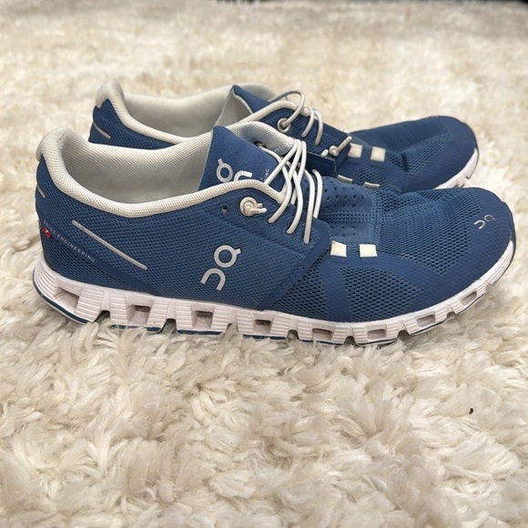 On Cloud running shoes - Picture 8 of 8